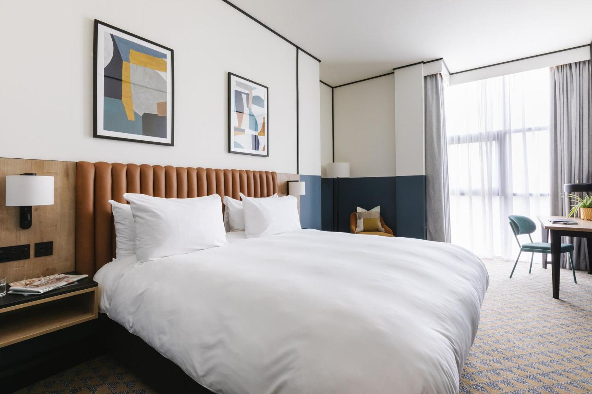 Voco Belfast By Ihg Hotel Exterior photo