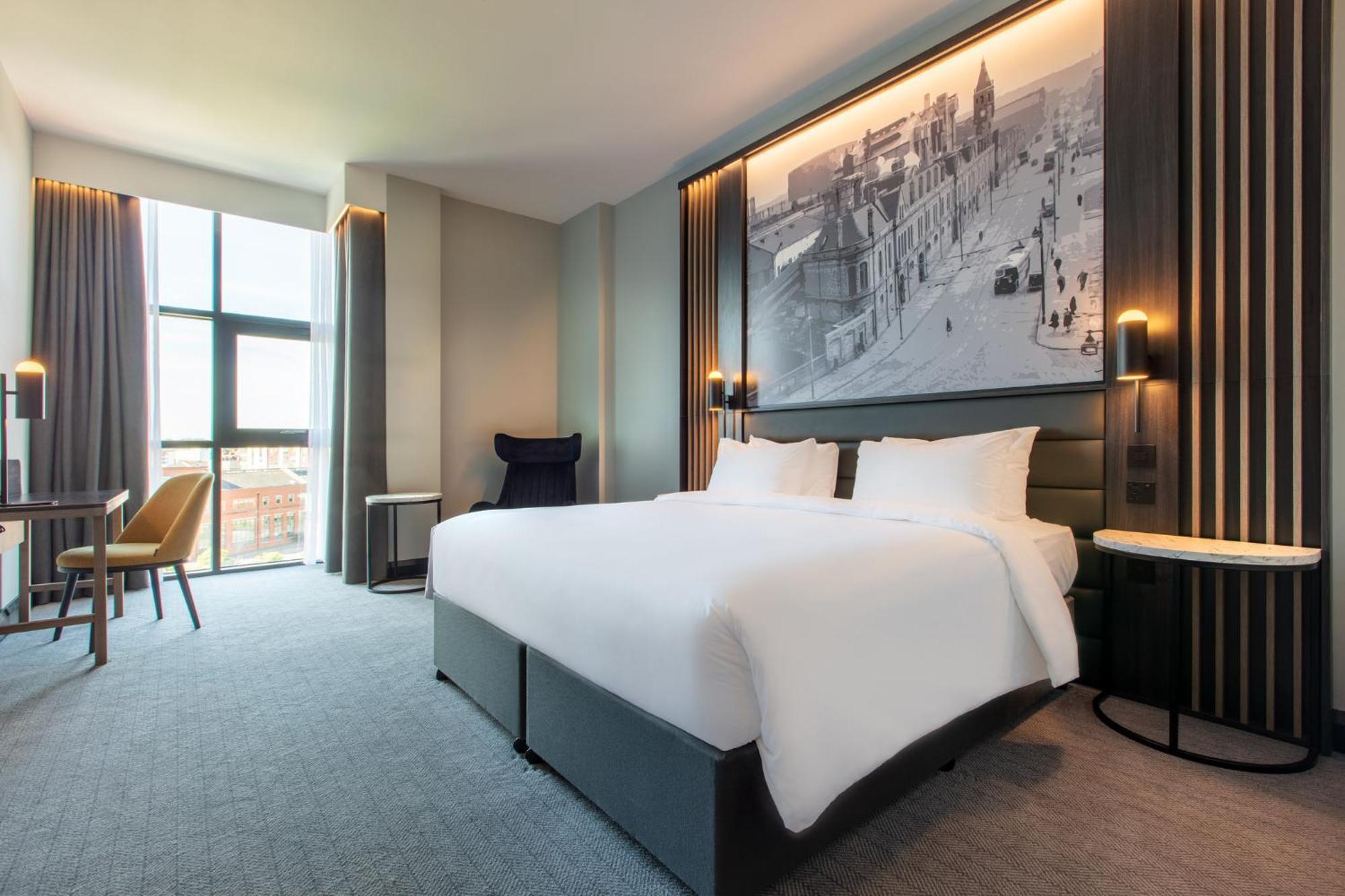Voco Belfast By Ihg Hotel Exterior photo