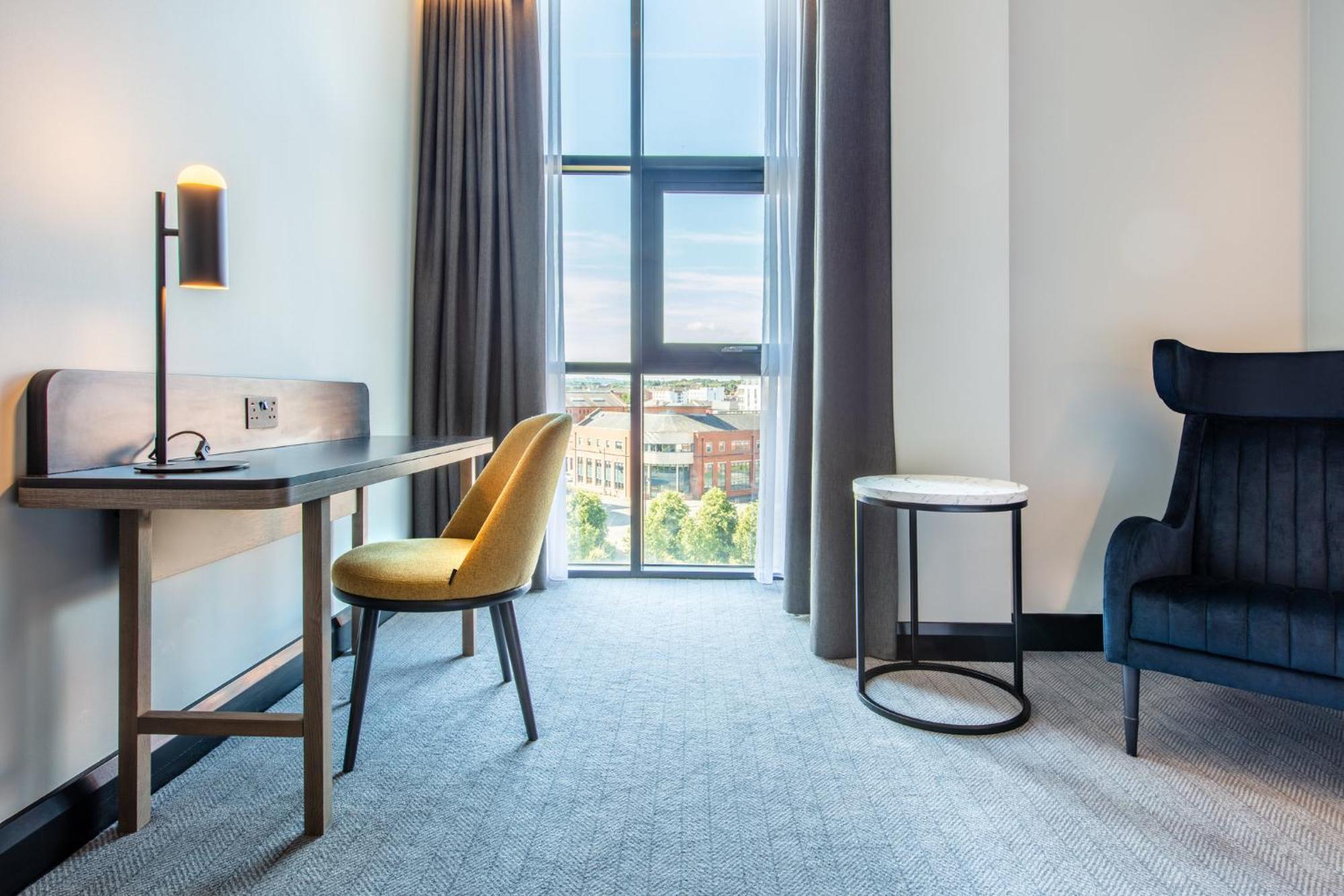 Voco Belfast By Ihg Hotel Exterior photo