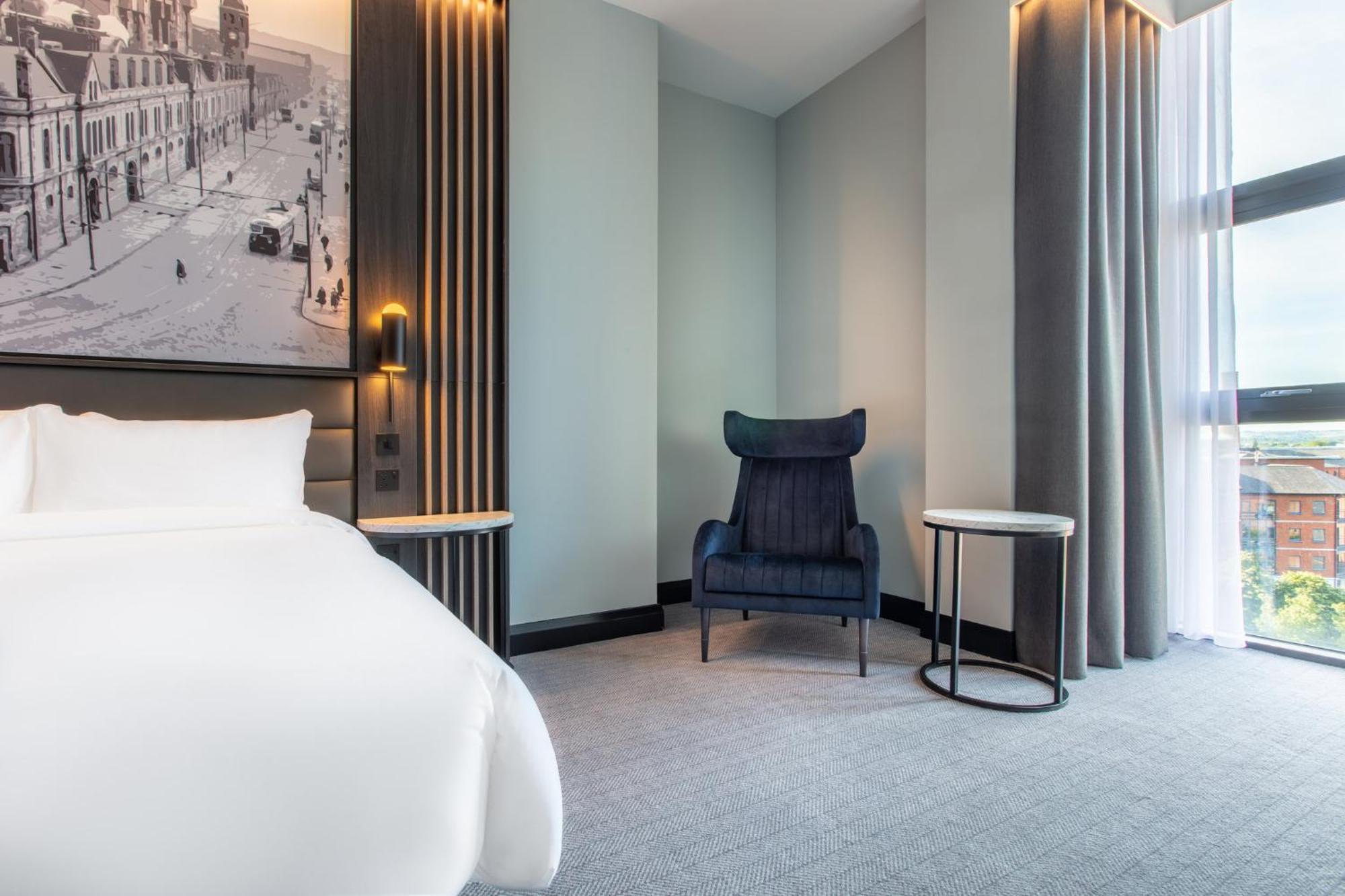 Voco Belfast By Ihg Hotel Exterior photo