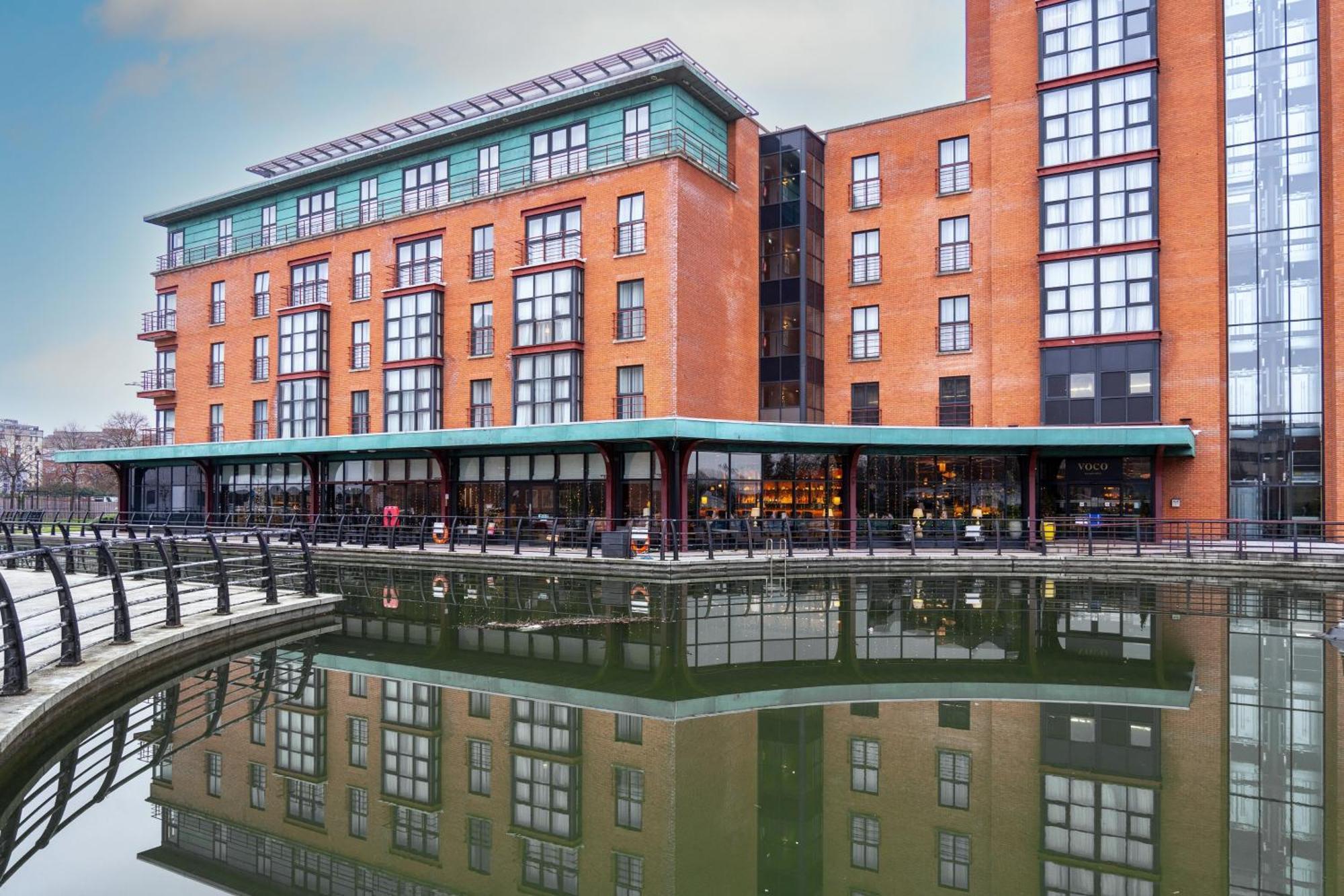 Voco Belfast By Ihg Hotel Exterior photo